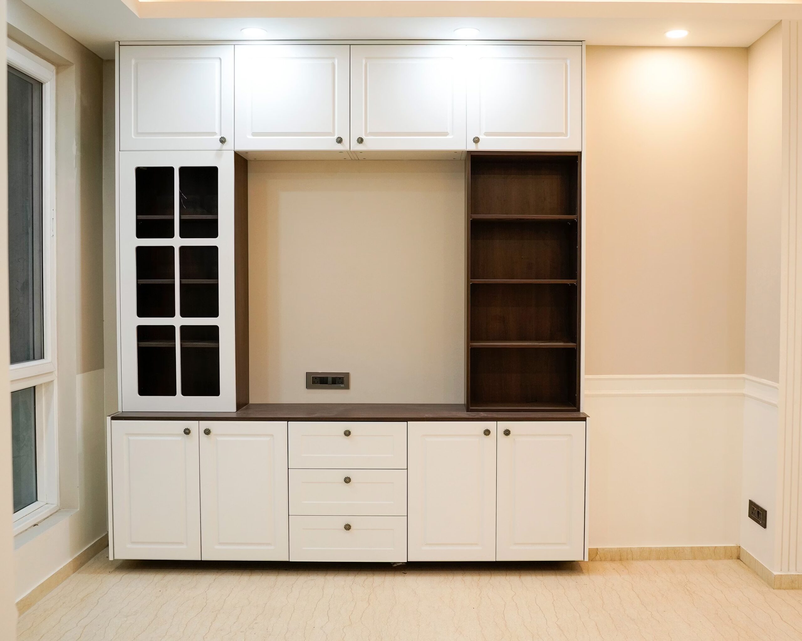 imgi_12_cu-22-1750917893-E20mb