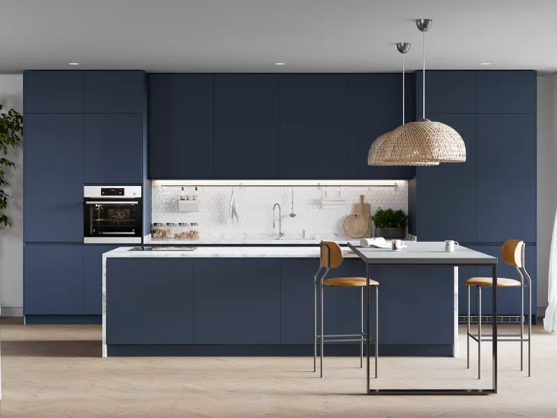 imgi_2_coastal-chic-island-kitchen-white-marble-countertops